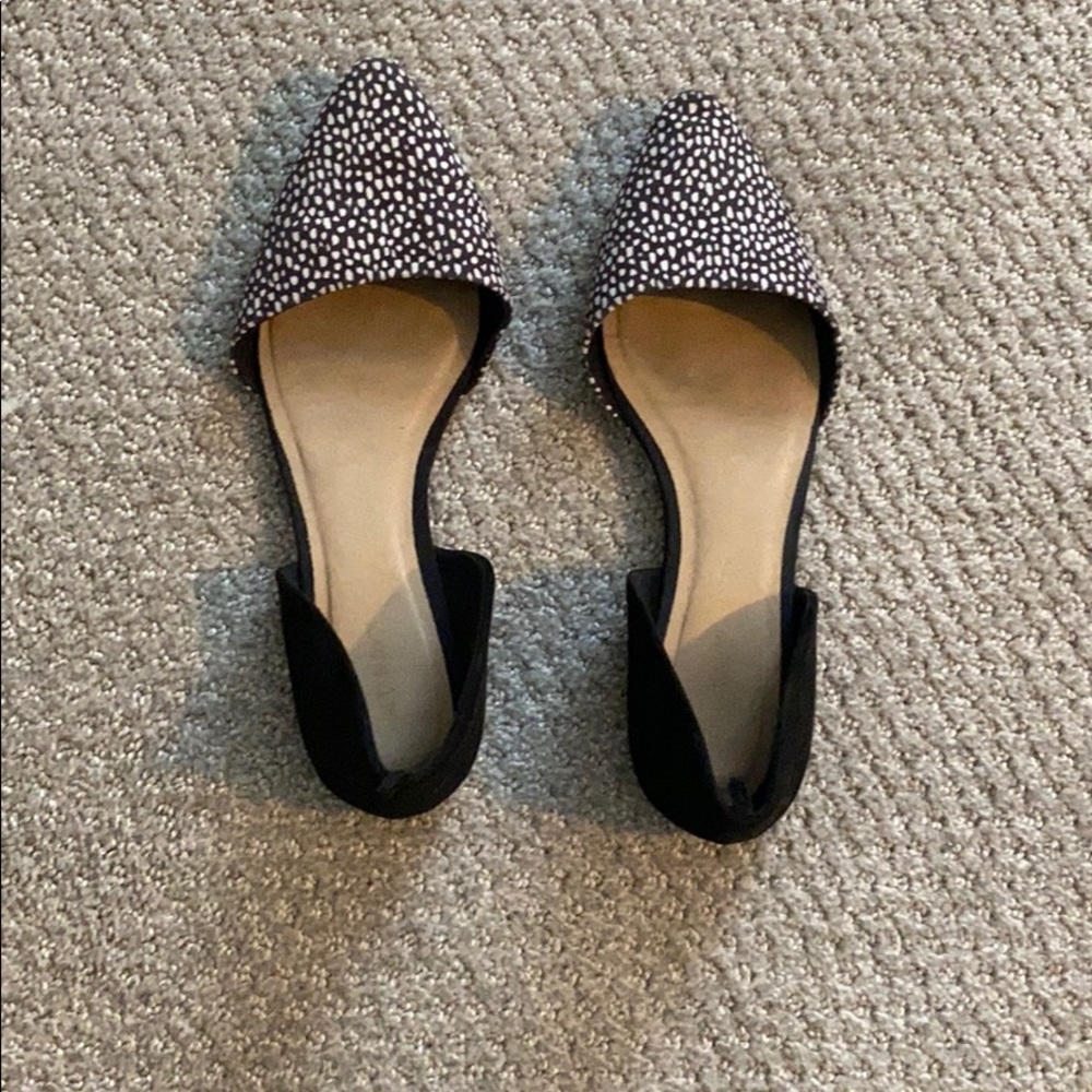 Black and white spotted flats